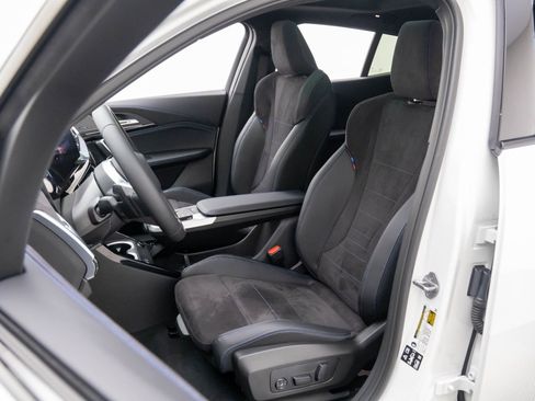 New 2026 BMW X2 xDrive28i w/ Technology Package image 15