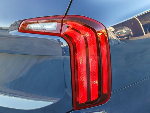 Used 2025 Kia Telluride S image 9