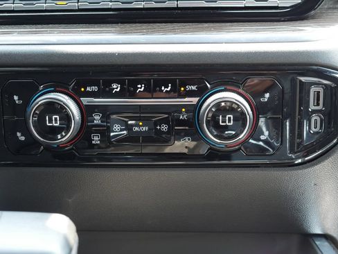 Used 2024 Chevrolet Silverado 1500 LT Trail Boss w/ Protection Package AWD/4WD image 19