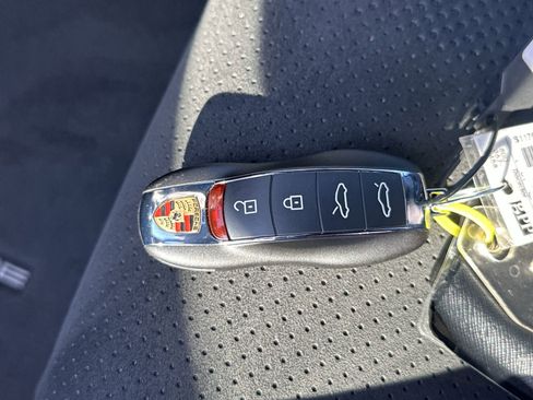 Used 2023 Porsche 718 Cayman GT4 RS image 34