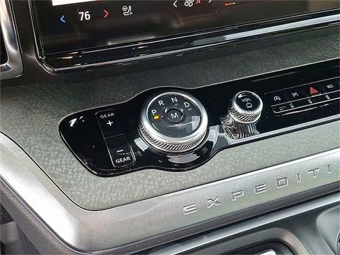 New 2026 Ford Expedition Tremor image 8