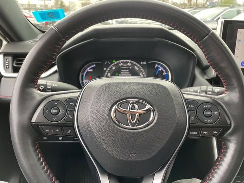 Certified 2023 Toyota RAV4 SE image 28