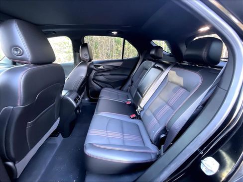 Used 2022 Chevrolet Equinox RS image 15