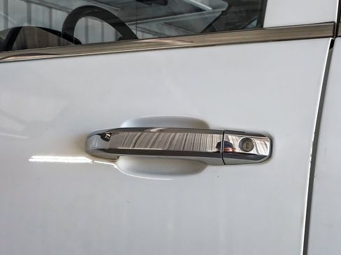 Used 2018 Chevrolet Silverado 2500 LTZ w/ Duramax Plus Package image 40