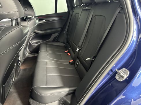 Certified 2025 BMW X4 M40i w/ Premium Package image 18