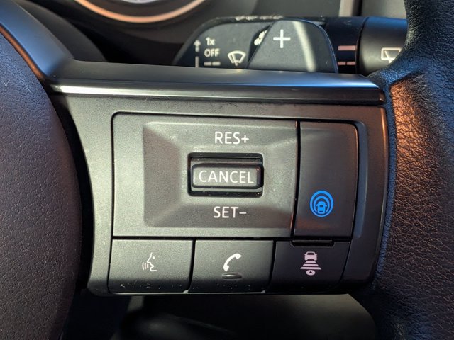 Used 2024 Nissan Rogue SV FWD image 26