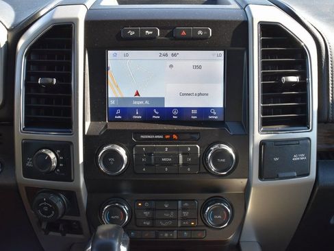 Used 2019 Ford F150 Lariat image 17