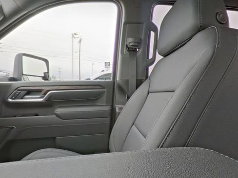 New 2026 GMC Sierra 2500 SLT image 26