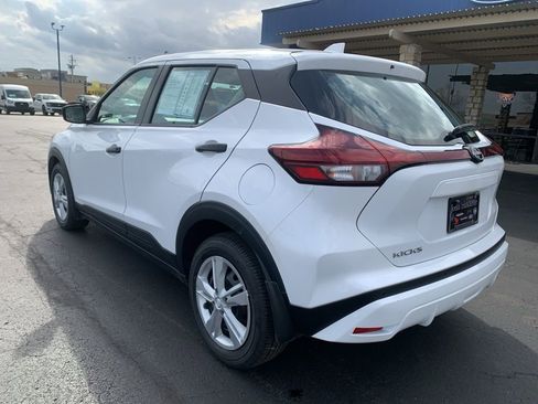 Used 2024 Nissan Kicks S FWD image 5