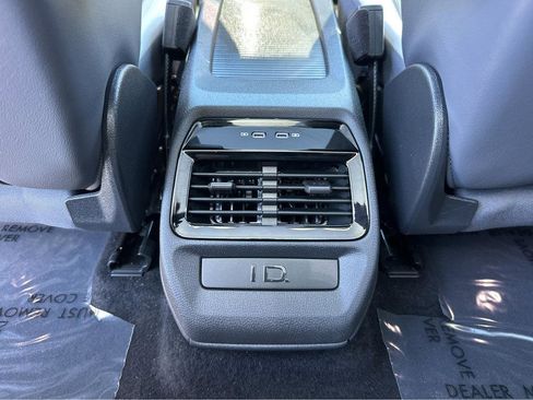 Used 2021 Volkswagen ID.4 Pro S w/ ID.4 Protection Package image 17