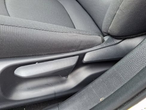 Certified 2021 Toyota Corolla LE FWD image 15