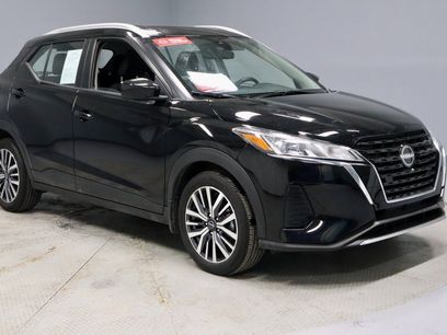 Used 2023 Nissan Kicks SV