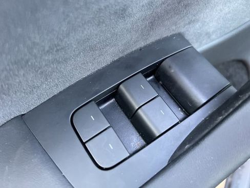 Used 2024 Tesla Model Y Long Range image 23