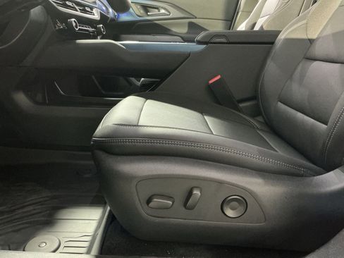 New 2026 Chevrolet Equinox EV LT image 22