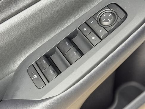 Used 2023 Toyota Prius Limited image 22