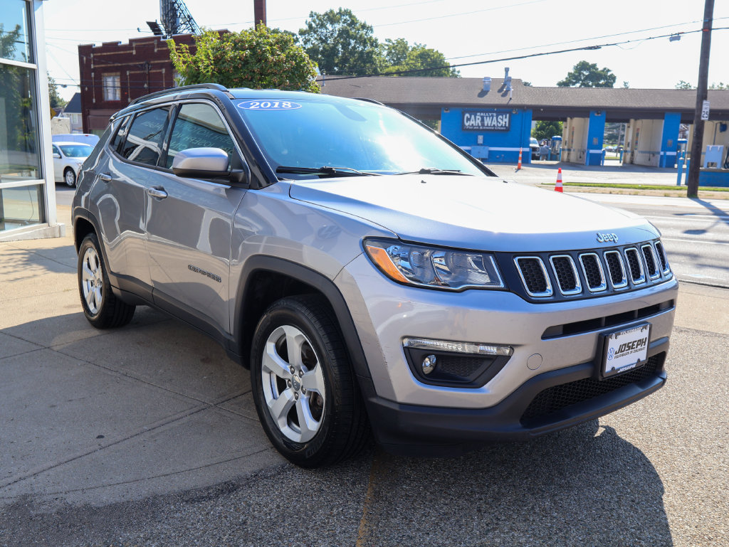 Used 2018 Jeep Compass Latitude w/ Popular Equipment Group AWD/4WD image 7