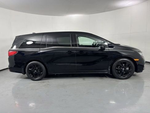 Used 2023 Honda Odyssey Sport image 40