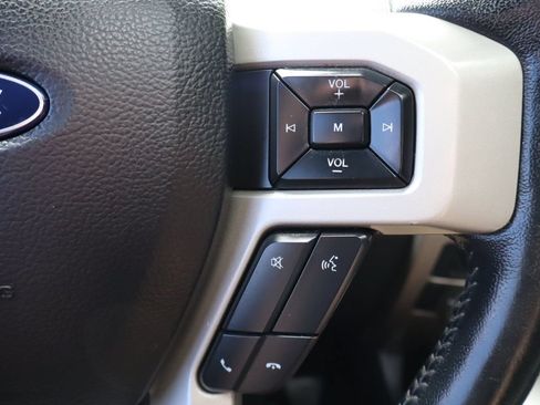 Used 2022 Ford F250 Lariat w/ Lariat Ultimate Package AWD/4WD image 31