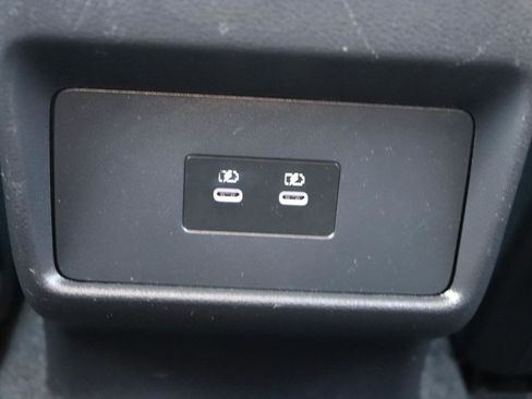 Used 2024 Nissan Rogue SV FWD image 21