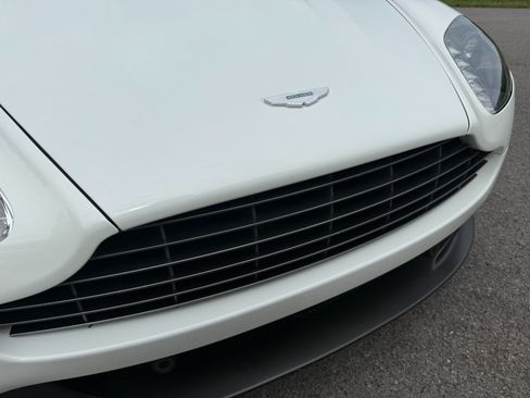 Used 2015 Aston Martin V8 Vantage GT RWD image 44
