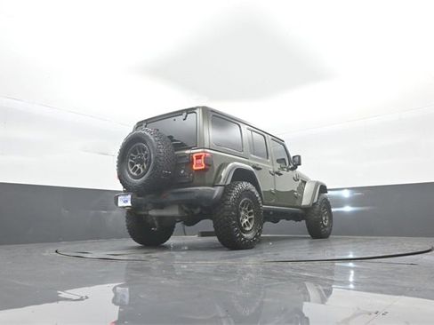 Used 2022 Jeep Wrangler Unlimited Rubicon w/ Xtreme Recon 35" Tire Package image 36