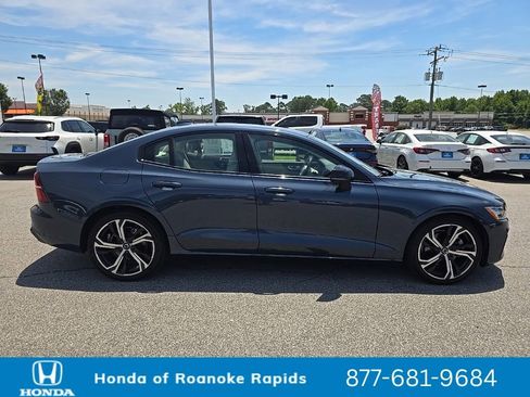Used 2024 Volvo S60 B5 Core FWD image 6
