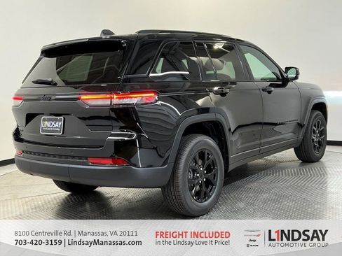New 2025 Jeep Grand Cherokee Altitude w/ Trailer Tow Package image 5