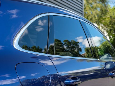 Certified 2022 Porsche Macan AWD/4WD image 20