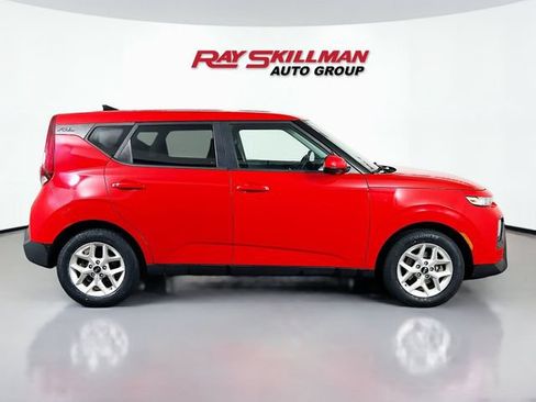 Used 2020 Kia Soul S FWD image 8