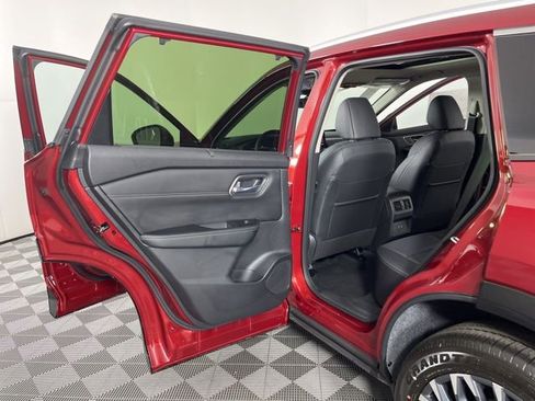 New 2026 Nissan Rogue Platinum AWD/4WD image 41