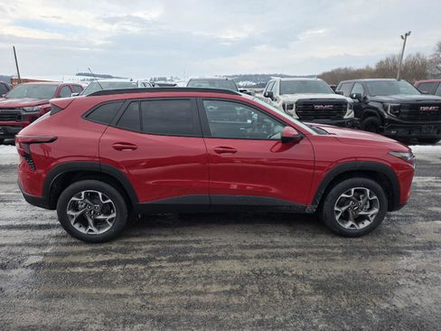 New 2026 Chevrolet Trax LT image 14