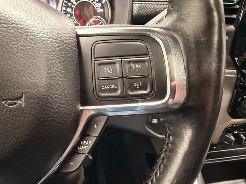 Used 2019 RAM 2500 Laramie w/ Black Appearance Package AWD/4WD image 32