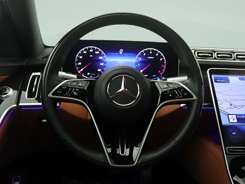 Used 2023 Mercedes-Benz S 500 4MATIC image 8