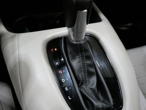 Used 2024 Honda HR-V LX image 19