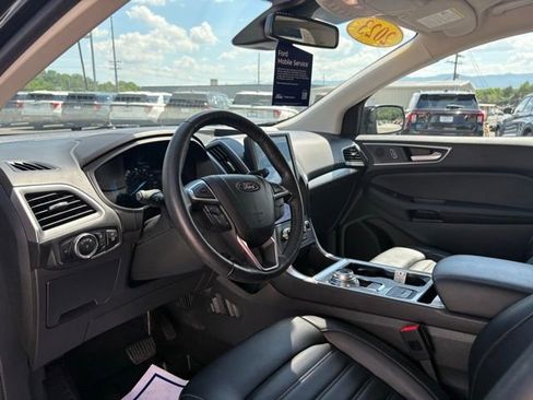 Used 2023 Ford Edge SEL w/ Convenience Package AWD/4WD image 3