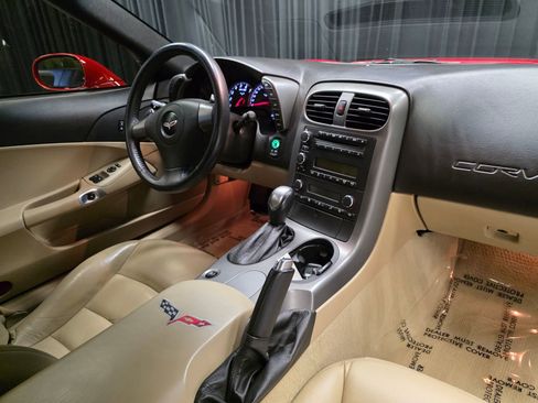 Used 2006 Chevrolet Corvette Convertible RWD image 29