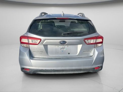 Used 2017 Subaru Impreza 2.0i Premium image 5