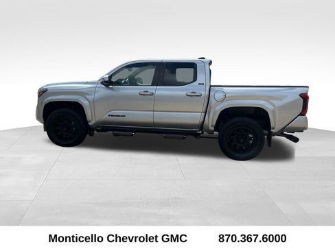 Used 2024 Toyota Tacoma SR5 image 5