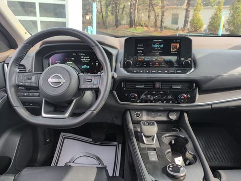 Certified 2023 Nissan Rogue Platinum w/ Platinum Premium Package image 10