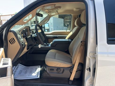 Used 2012 Ford F250 XLT w/ XLT Premium Pkg image 12