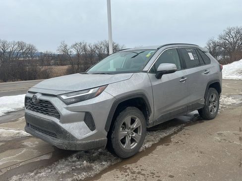 Used 2025 Toyota RAV4 XLE image 15