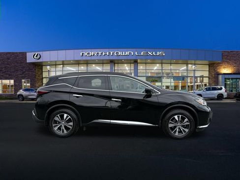 Used 2019 Nissan Murano SV w/ Premium Package image 23