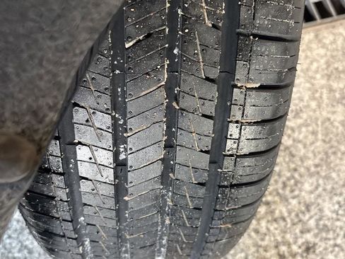 Used 2023 Nissan Versa SR w/ Trunk Package image 10