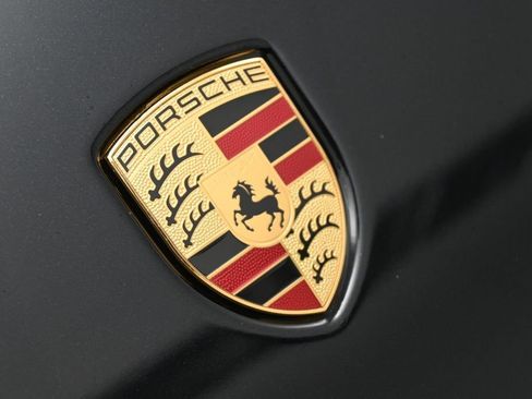 Certified 2020 Porsche 911 Carrera 4S AWD/4WD image 38