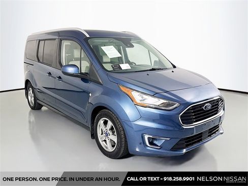 Used 2019 Ford Transit Connect Titanium w/ Titanium Premium Package image 3