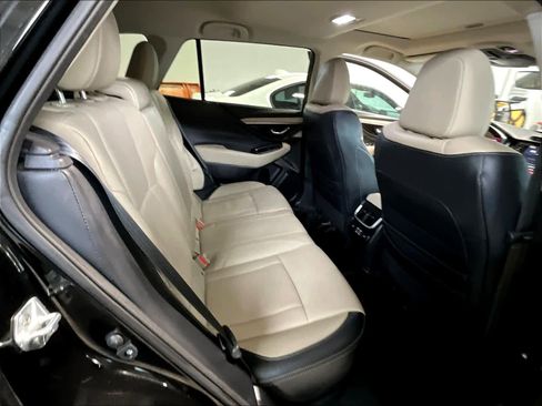 Used 2023 Subaru Outback Limited image 16
