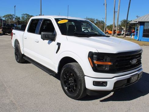Used 2024 Ford F150 XLT w/ XLT Black Appearance Package image 15