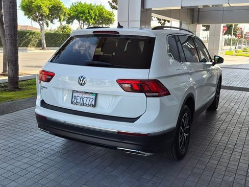 Used 2021 Volkswagen Tiguan SE FWD image 8