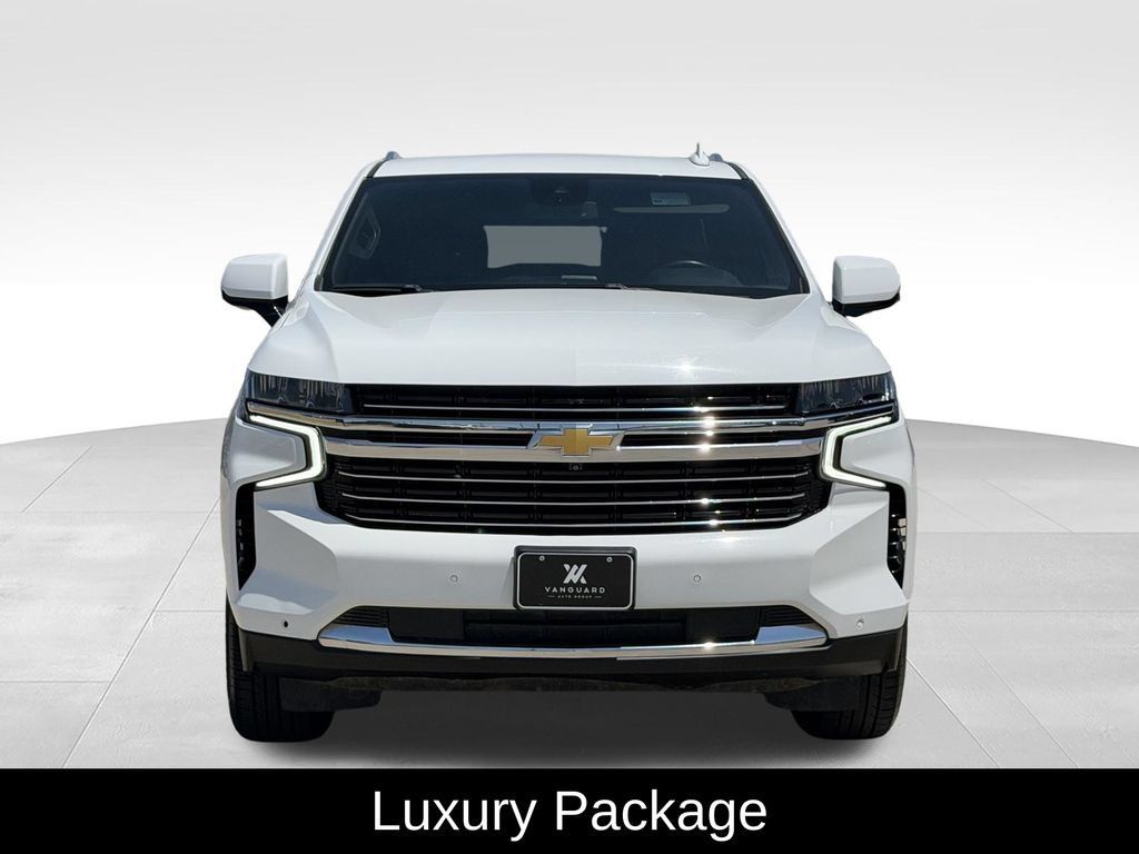 Used 2023 Chevrolet Tahoe LT w/ Luxury Package RWD image 3