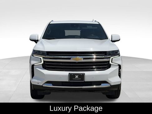 Used 2023 Chevrolet Tahoe LT w/ Luxury Package RWD image 3
